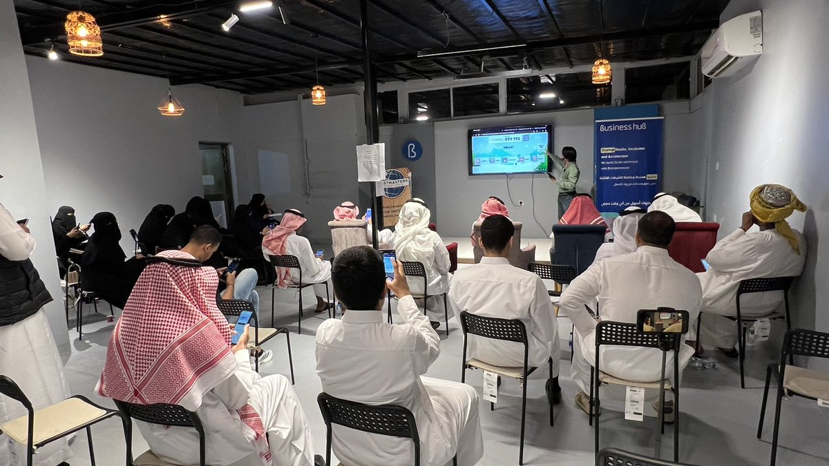 Eshraq_TM's tweet photo. ✨ سعدنا بحضور ضيوفنا الكرام وأعضاء النادي الأعزاء بلقائنا التعليمي رقم (62 ) ، والأول في السنة التوستماسترية الجديدة لهيئة أعضائه المنتخبة الموقرة ومشاركتكم التي أضائت المكان جمالاً 🌟
نسعد بحرص ضيوفنا ، والأعضاء بتواجدهم المستقبلي في نادي الإشراق 😊🌹👏🏻
#المدينه_المنوره https://t.co/skSV6fxPIZ