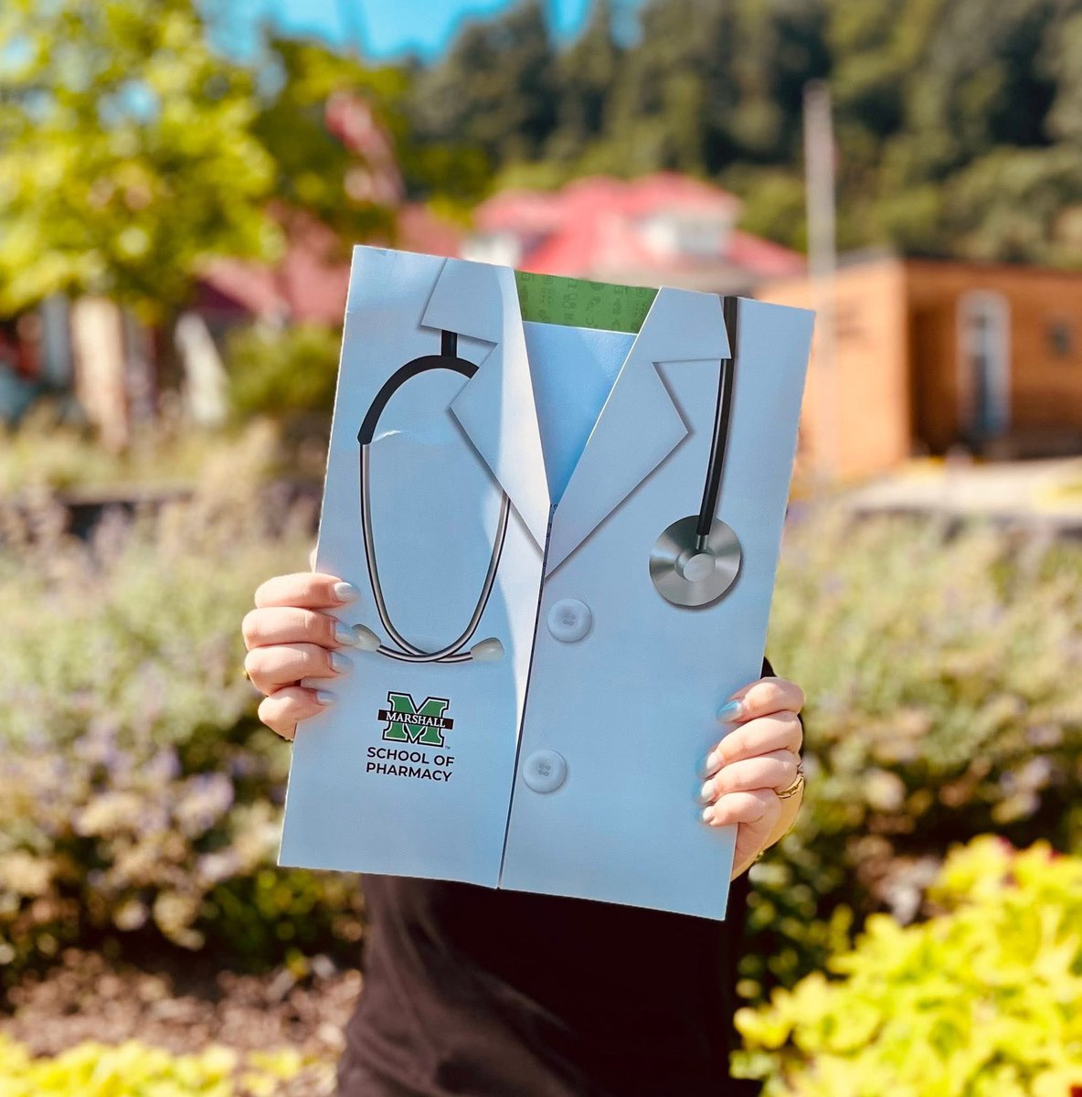 RelifordChristy's tweet photo. 🎈🥳SO very proud my Blake! I had to share her post! ❤️🥰❤️

Onto the next chapter…
I’ve been accepted into Marshall University School of Pharmacy for this upcoming fall! 💚🥼🦬💊

Here’s to long nights, lab coats, and lifelong learning! #MUSOP https://t.co/qbhcW3hh6W