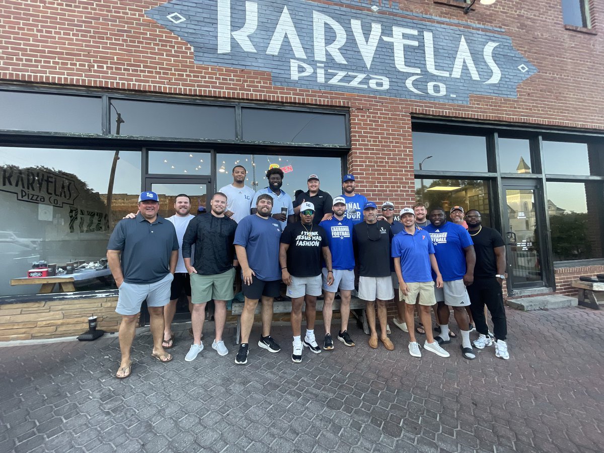 BigBlueRecruits's tweet image. 𝐂𝐨𝐚𝐜𝐡𝐞𝐬 𝐑𝐞𝐭𝐫𝐞𝐚𝐭 𝟐𝟎𝟐𝟓🏈
Another coaches retreat in the books! Thankful to have a great group of men to lead our Grangers every year. Football season starts soon and we couldn’t be more excited! Go Grangers!!
#ᴄᴜLᴛᴜʀᴇ | #CᴏᴀᴄʜᴇsRᴇᴛʀᴇᴀᴛ25