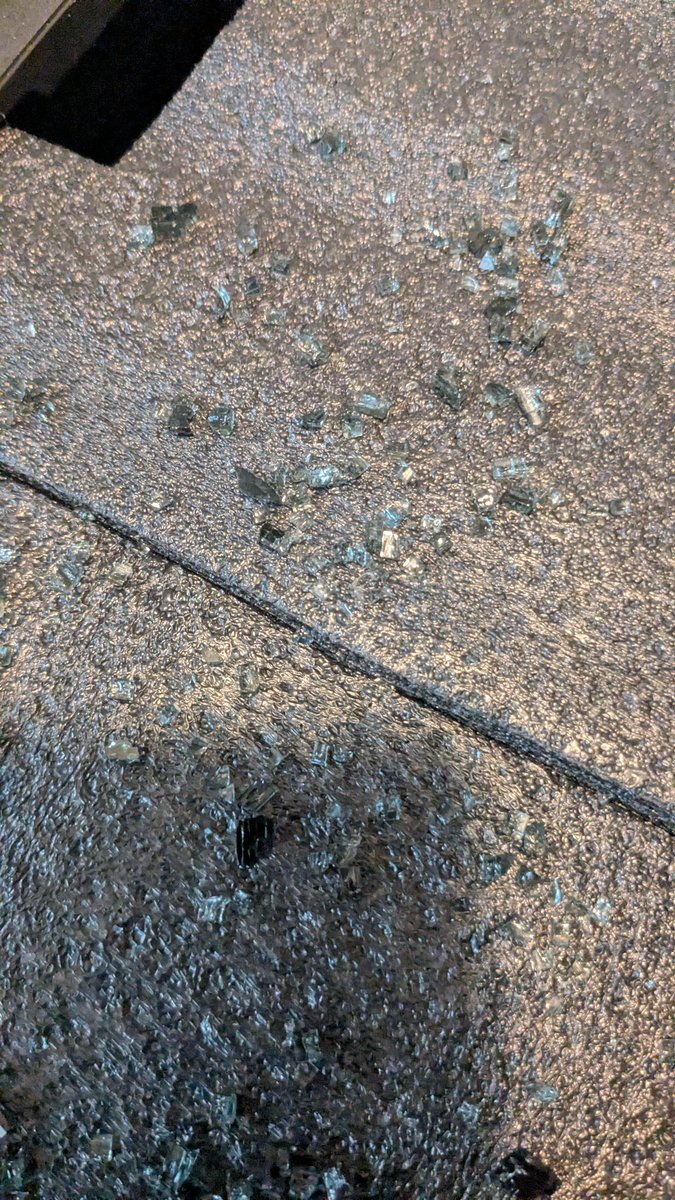 tripleboom's tweet photo. Seeing your kid work so hard for so long to earn money to pre-order his @Elegoo_Official Centauri Carbon, only for it to arrive with the front door shattered, rendering the unit useless is an utterly heartbreaking way to start the weekend. https://t.co/nsqfwWUz8n
