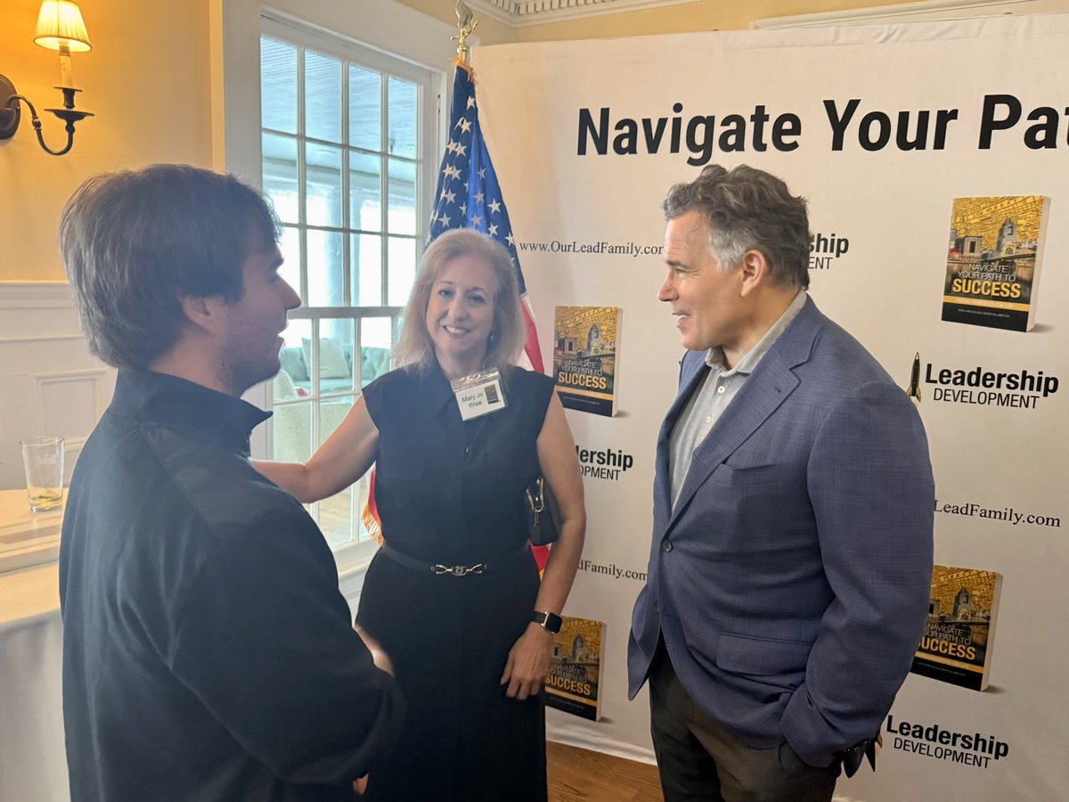 DaveMcCormickPA's tweet image. Great to be in Pittsburgh yesterday to celebrate Judge Ron Arnoni’s new book, “Navigate Your Path to Success | Proven Principles For Life,” co-authored with Brad Killmeyer. It’s a real accomplishment to write a book, especially one like this filled with leadership lessons and…