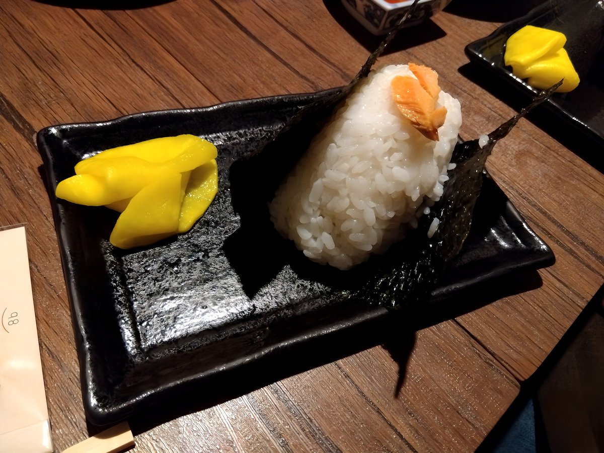 おはようございますm(__)m
昨日は五所川原市にあります「さわらび」さんにて後輩送別会( ･ิω･ิ )
いやホント美味しかった…
ここはぜひ次回もまた来たい((o(´∀｀)o))
んで二次会は「M4」さんにて( ･ิω･ิ )
エアーガン撃てるバーめっちゃ楽しかっ旗www