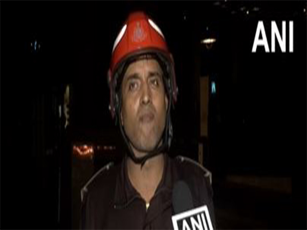 ani_digital's tweet photo. Delhi: Fire breaks out at Dwarka's Radisson Blu hotel, no casualties reported
Read @ANI Story | https://t.co/YQTGKi72jU
#Delhi #RadissonBlue #Dwarka https://t.co/8E3wVvenXy