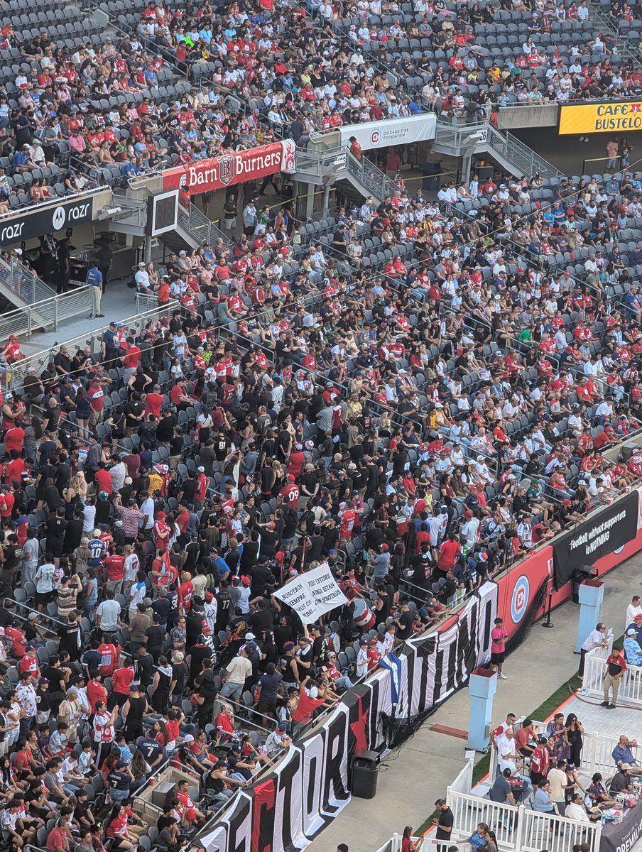 Fire supporters protesting immigration policies by wearing all black and turning away from the match for the first 15 minutes

The banner had to be worded to comply with #mls rules

The total lack of instruments made it eerily quiet 

#cf97 #VamosFire