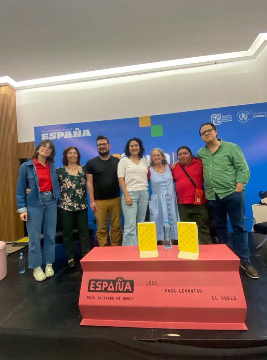 CCEGUATEMALA's tweet image. 🗣#AndreaTock, #GabrielRodríguez, #YolandaAguilar, #MartaElenaCasaús y  @ArnoldoGalvez conversaron sobre el proceso de tejer una obra que atraviesa el arte, la historia, la literatura, la cultura y más ciencias sociales, desde quienes articulan -con mirada crítica- el territorio.