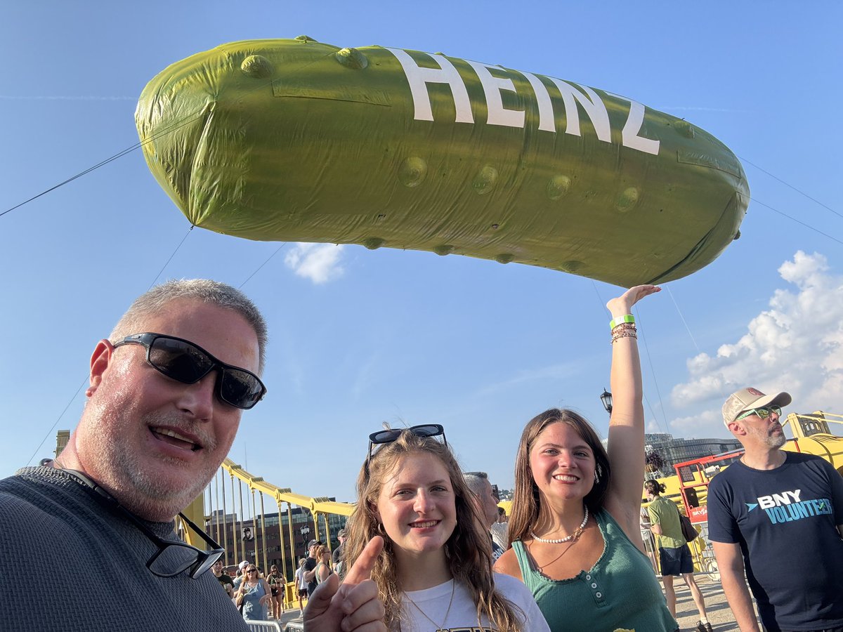 ismithKDKA's tweet image. We are big dills!