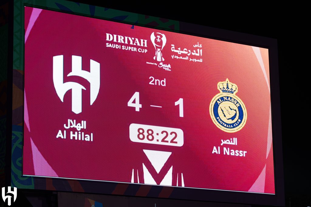fahdalruqi's tweet photo. وصلت بهم الوقاحة أن يحسبوا تفكير الهلال بالانسحاب من السوبر بسبب ضيق الوقت بأنه خوف من أنديتهم

هذه نتيجة آخر نهائيين للسوبر https://t.co/ZJcGDUtU2a