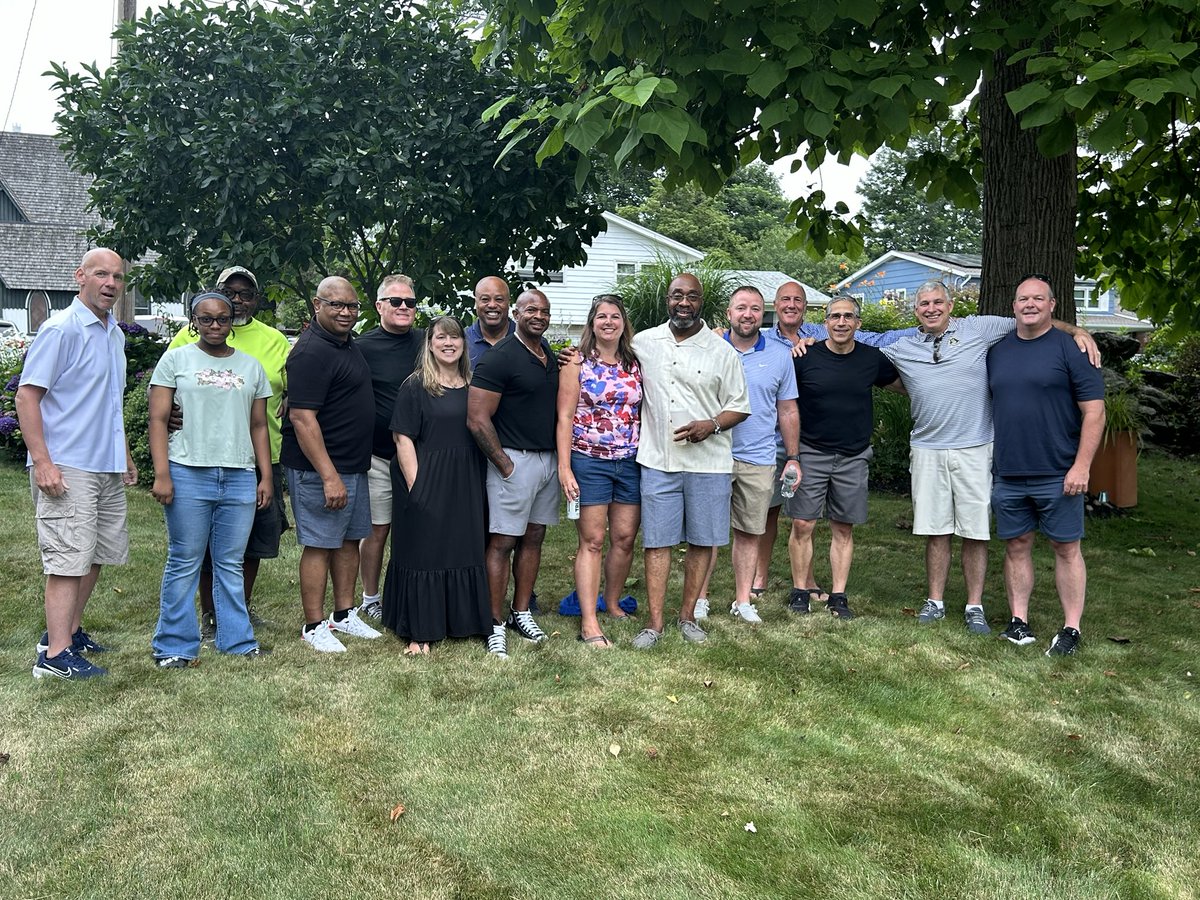 Adam Lechtenberg (@coachlecht) on Twitter photo Great time hanging out with some incredible people tonight in New London! Thanks to CCSU Legend Juan Roman and his family for hosting this annual reunion! ccsu_fb <a href="/CCSUBlueDevils/">CCSU Blue Devils</a> <a href="/CCSU/">Central Connecticut State University</a> <a href="/CCSUAlumni/">CCSU Alumni</a> Great time hanging out with some incredible people tonight in New London! Thanks to CCSU Legend Juan Roman and his family for hosting this annual reunion! ccsu_fb <a href="/CCSUBlueDevils/">CCSU Blue Devils</a> <a href="/CCSU/">Central Connecticut State University</a> <a href="/CCSUAlumni/">CCSU Alumni</a>