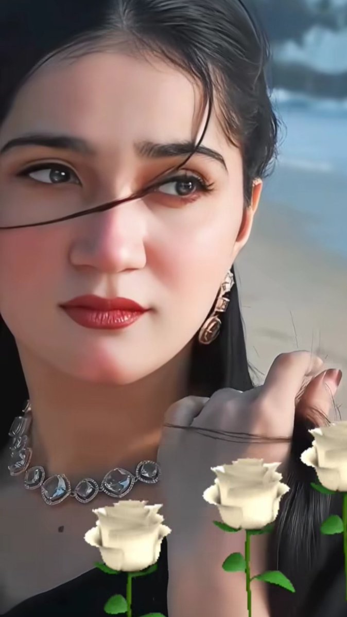 چھبھتے ہیں مسلسل مجھے کانچ کے ٹکڑے 
خوابوں کو میری آنکھ میں توڑا ہے کسی نے