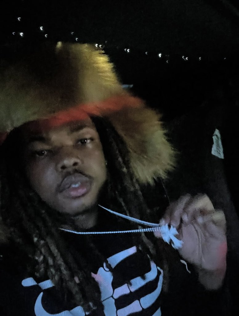 siyahhendrix's tweet image. enjoyin life