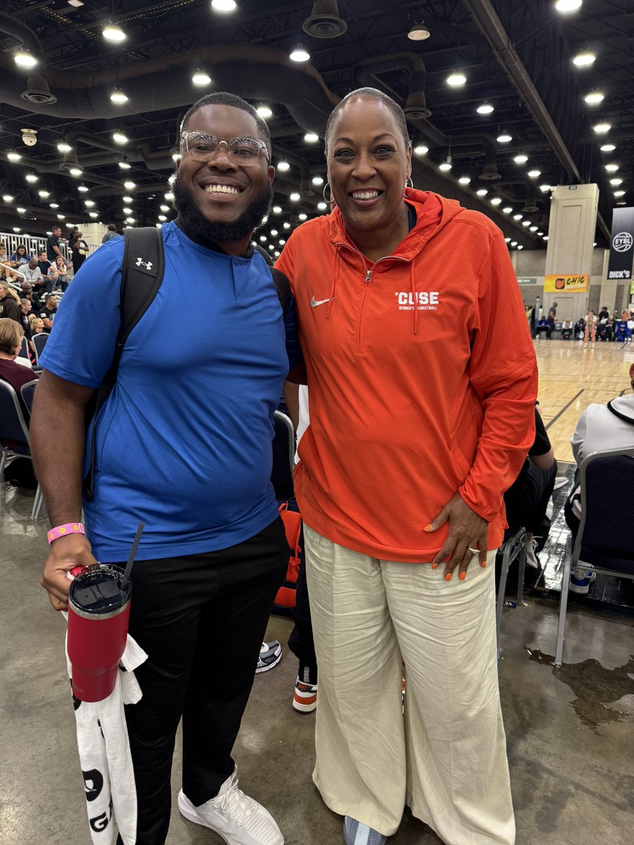 So THIS happened today! I had the opportunity to meet two incredible women who i’ve had the pleasure of watching from afar mold me into the coach I am today. Ladies, you may not know it but you both are reasons why I coach!

<a href="/YolettMcCuin/">Coach Yo</a> 
<a href="/CuseCoachJack/">Felisha Legette-Jack</a> 
<a href="/OleMissWBB/">Ole Miss Women's BB</a> 
<a href="/CuseWBB/">Syracuse Women's Basketball</a>