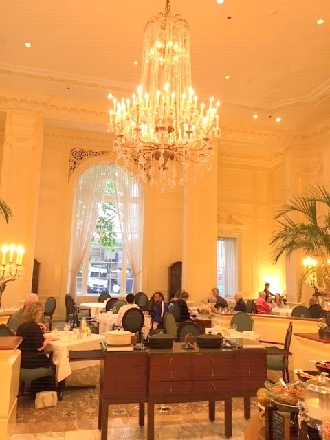 I miss indoor dining.
Georgian Room
Four Seasons Hotel
Seattle
Pre-pandemic