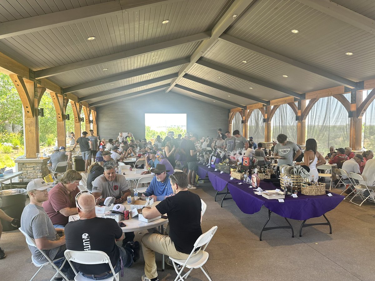 🎉 We are are so grateful to everyone who came out to the Kiowa Creek Sporting Club today for Clays for Cleats! 
🏈 Thank you for a phenomenal day of fellowship and for generously supporting our LuHi Lions football program. Go Lions!