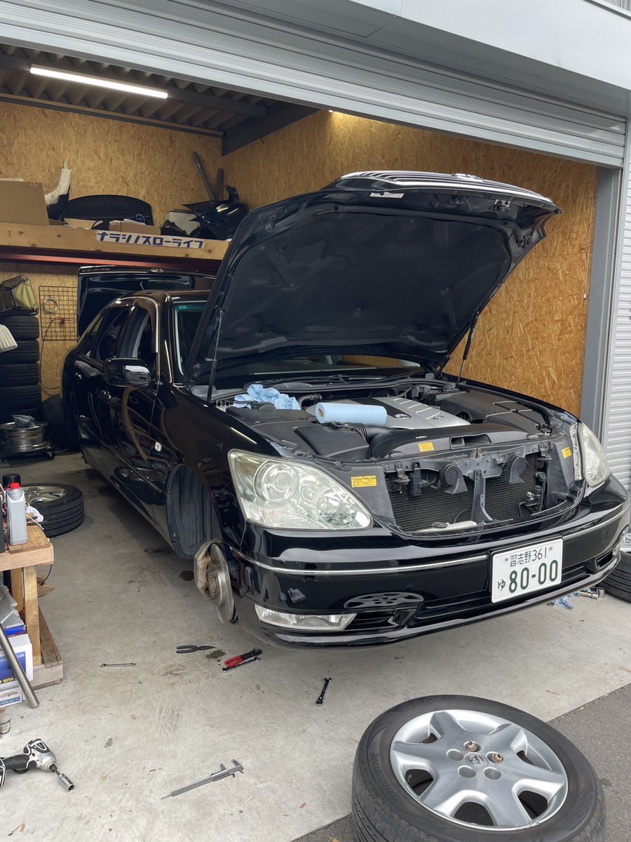 パッドローターフルード交換です。

ついでにステアリングセンター調整しようとしたらイニシャルトーをインに振ってしまったらしく直安が良くなりました😅

クロスローテも行いました🛞

1135000km