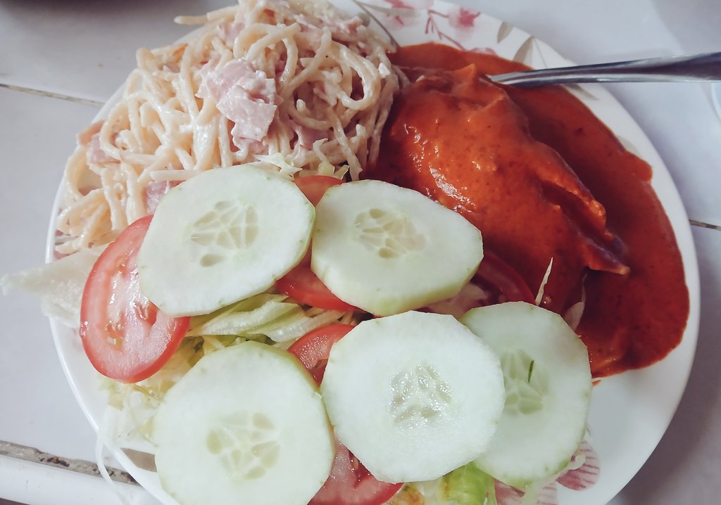 Hoy le hice pechuga de pollo en crema de chile guajillo 🥰