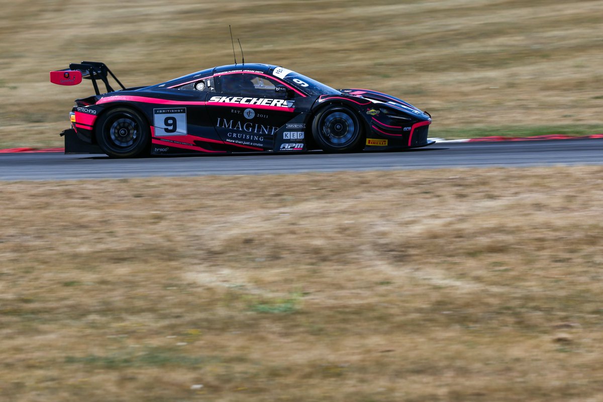 Sunday is calling 📞 

And the reason is for a double dose of Snetterton Sprints coming up today!

🔥 Warm-up: 9:00
🏁 Race 1: 10:50
🏁 Race 2: 15:05

Watch it all live at GT World:
📺 youtube.com/@GTWorld
