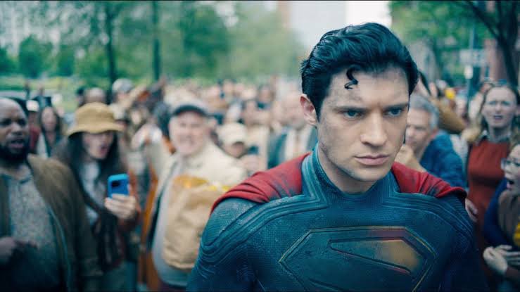 ผมเป็นหนึ่งใน ผู้ดู Superman พากย์ไทยแล้วไม่ติดอะไรเลยแถมดูสนุกด้วย   
กระแสที่เกิดขึ้น บอกตามตรงอุปทานหมู่  หนังพากย์ไทย เฮียๆ Mix &amp; Master ห่วยๆ
มีอีกเป็น ภูเขา  แต่สำหรับผม #Superman  นั้น สมูท ดูเสียงในฟิลม์ พอมาซ้ำพากย์ไทยแล้ว 
เเม่ง สนุกฉิบหาย ครับ 😎🤘🏻🥤