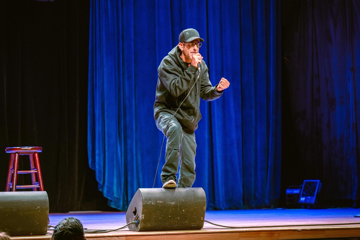HOBSanDiego's tweet image. RECAP! June 20th
Randall Blythe - Just Beyond The Light
Spoken Word Book Tour
📸: Sam Stofko @SamShootsShows
Download the full album with more fan photos here: livemu.sc/4nPyhkQ
@drandallblythe