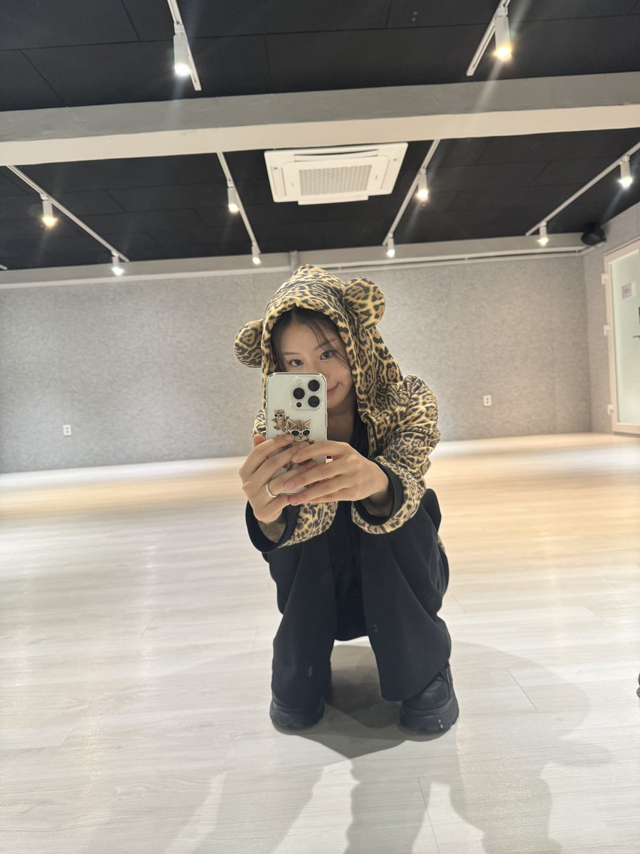 ablume_twt's tweet image. 저희 좀 힙-합-◡̈⃝✩‧₊

#ablume #어블룸 #SIO #시오