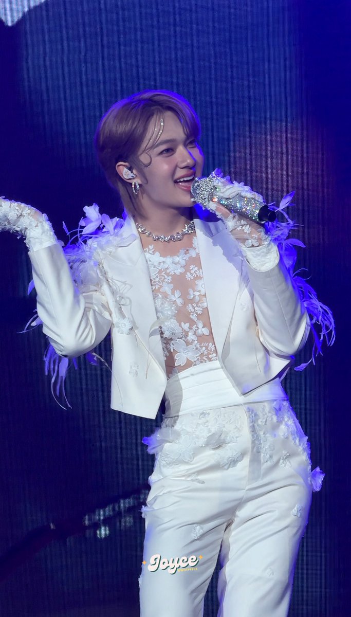 ไอ้คนน่ารัก 😽

<a href="/CwrNew/">NuNew</a> #NuNew
DREAM CATCHER In SG
#NuNew1stConInSingapore