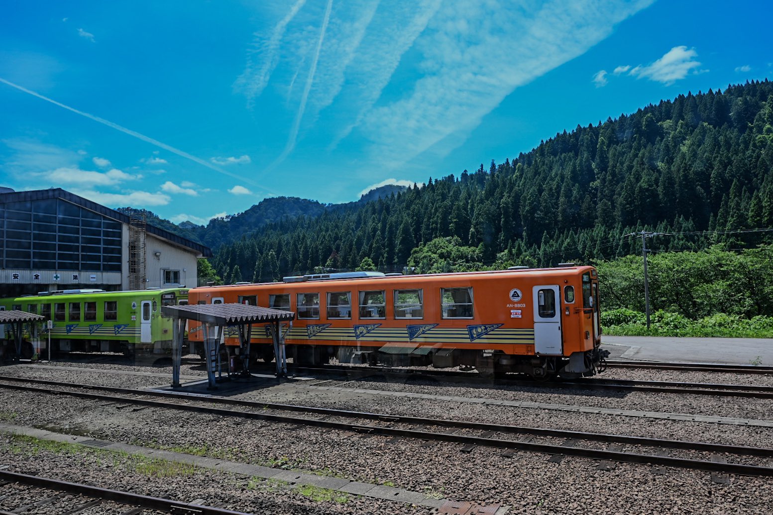 パシナ　紅葉の秋田内陸縦貫鉄道急行もりよ [DVD] PC471 秋田内陸縦貫鉄道2 急行「もりよし3号」 | 東日本