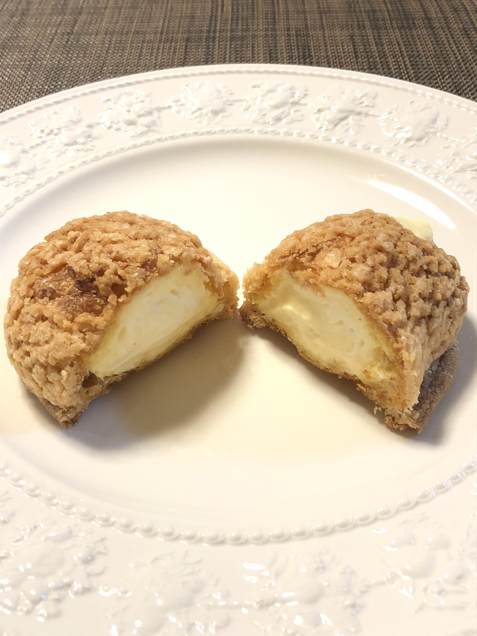 シュークリームページ② 不二家 洋菓子屋さんのシュークリーム カスタード＆ホイップ 4コ