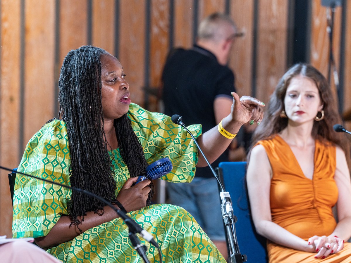 Z70 Photography (@z70photo) on Twitter photo Photographs from yesterday afternoon <a href="/BylineFest/">Byline Festival</a> by <a href="/BylineTimes/">Byline Times</a> <a href="/KeeleUniversity/">Keele University 🐿️</a> #Staffordshire #Discussion #Festival Photographs from yesterday afternoon <a href="/BylineFest/">Byline Festival</a> by <a href="/BylineTimes/">Byline Times</a> <a href="/KeeleUniversity/">Keele University 🐿️</a> #Staffordshire #Discussion #Festival