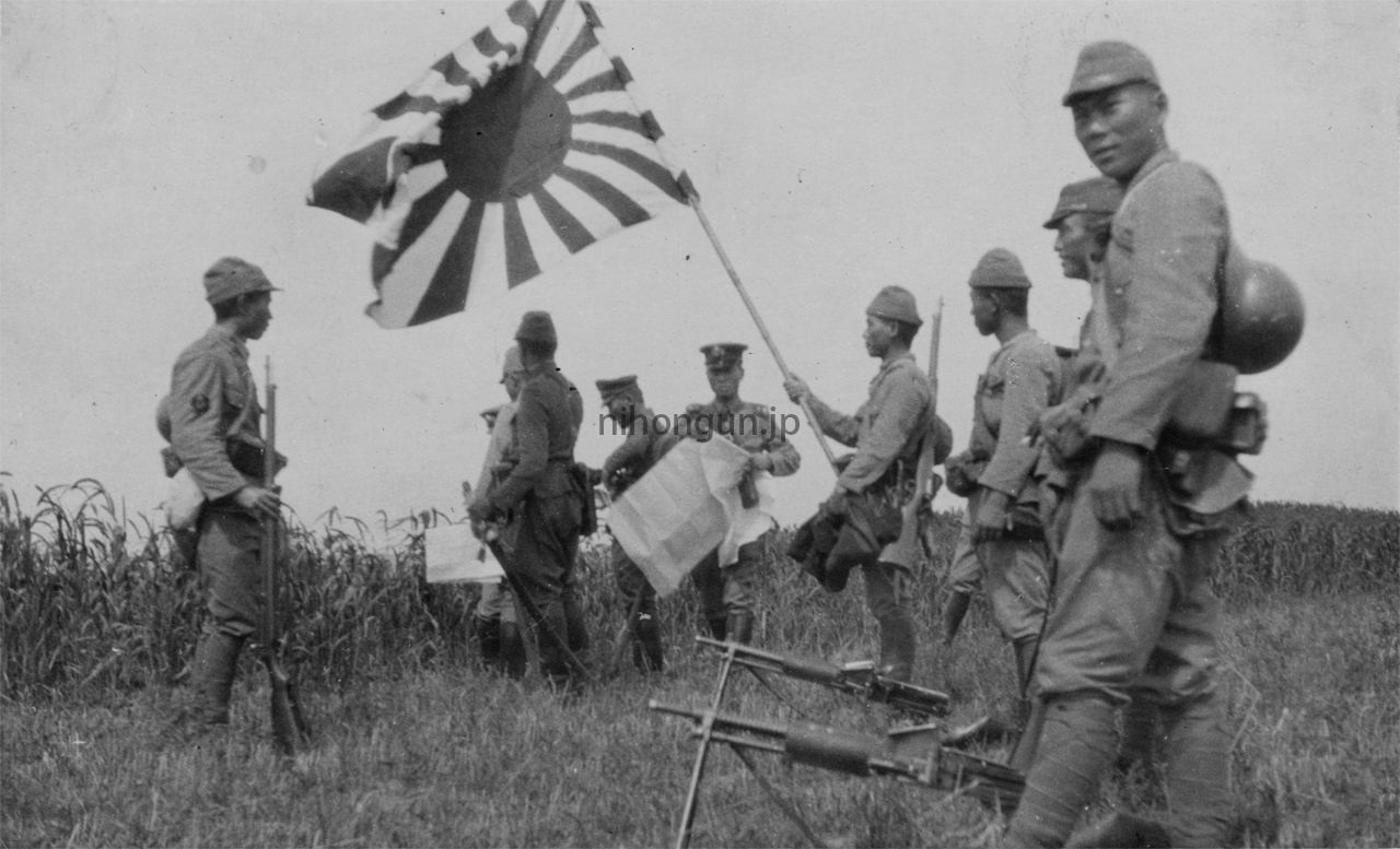 安達オースティン『日本軍フォトアーカイブ』『海軍陸戦隊史保存