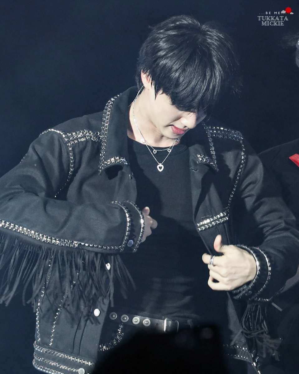seokjin_updates's tweet photo. Reply and Repost with your tags for Run Seokjin Tour:-

JIN JIN JIN
JIN LIVE IN OSAKA DAY 2
#RUNSEOKJIN_epTOUR_OSAKA
#RUNSEOKJIN_epTOUR_JAPAN https://t.co/rpftSJ3t1j