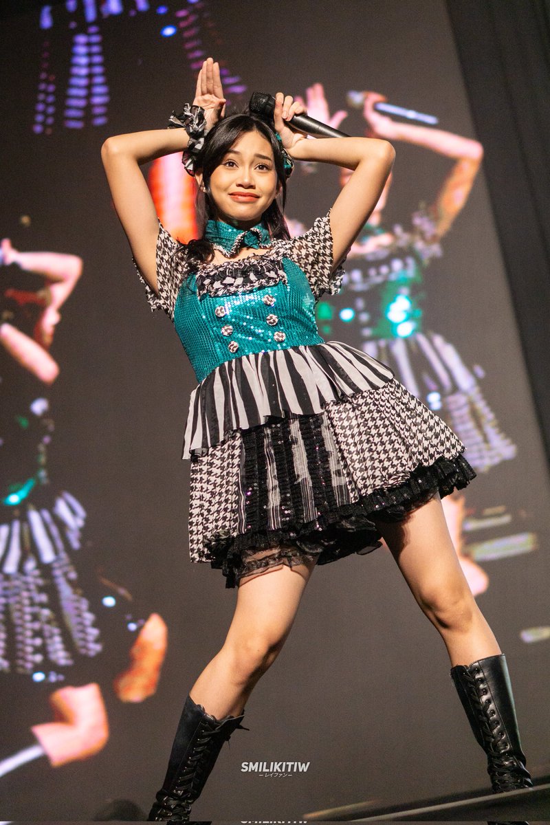 smilikitiwwww's tweet photo. Gendisss 👐

— @Gendis_JKT48
📍Grand City Mall, Exhibition Lt.3, Surabaya
[25.07.12]

#Smilikitiwwww #GENDIS https://t.co/8LigPXA66f