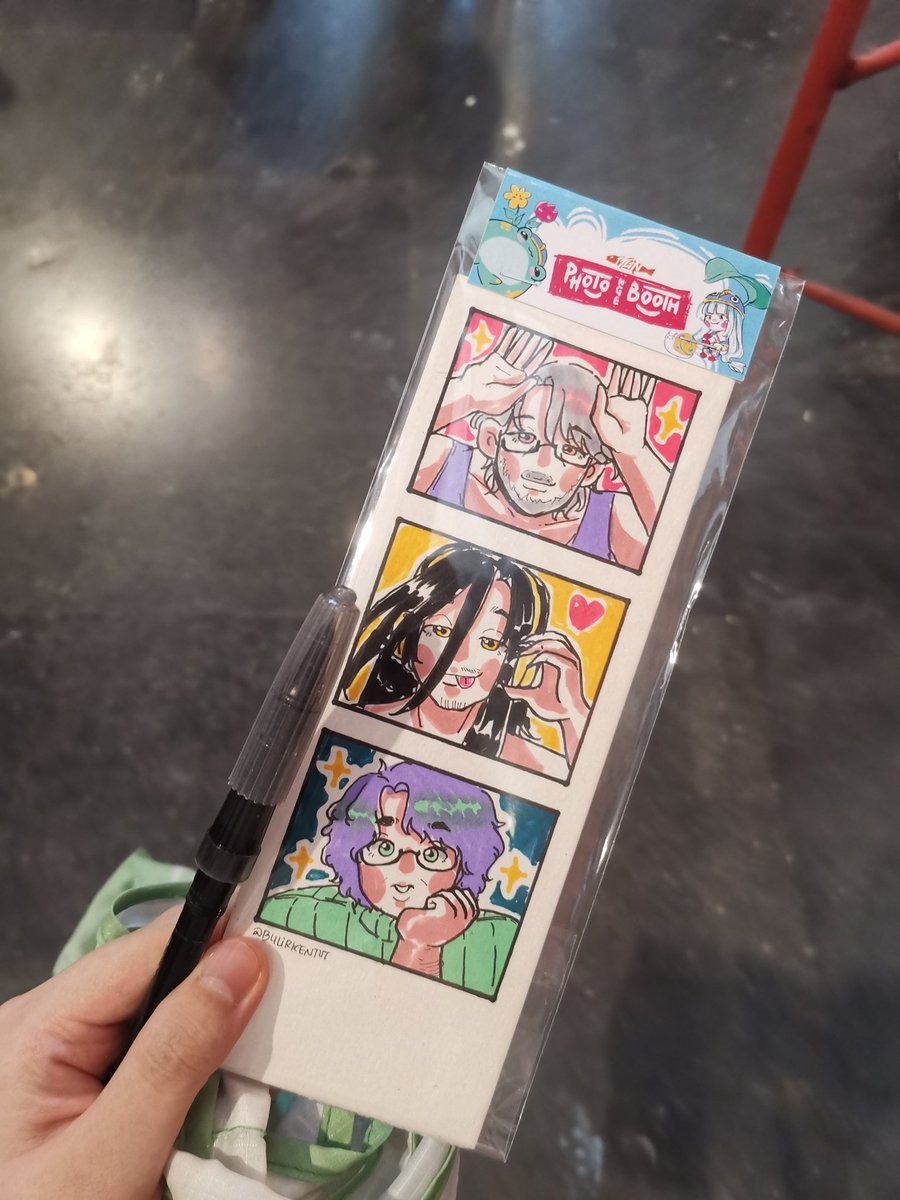 tenna spotted at terasi and i got my beeboos drawn.... 