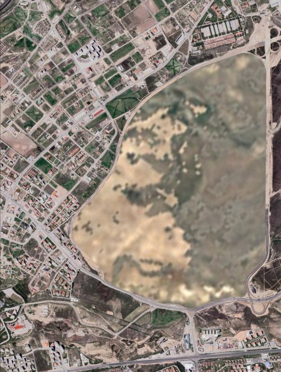 The HQ of the Turkish foreign intelligence service, the MIT, is located exactly at (39°54'20"N 32°40'01"E) but they have “The Fortress” as it’s referred to by MIT officers, completely blurred on satellite imagery nowadays… 🇹🇷