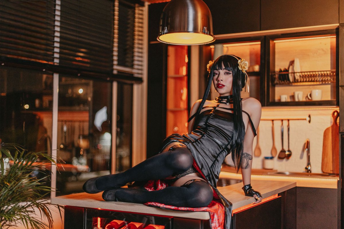 Lily3_4_'s tweet photo. Thorn Princess- Yor Forger🌹
Spy X Family Cosplay
.
.
.
Follow onlyfans: @lily3_4 for exclusive content
.
.
#yorforger #yorforgercosplay #onlyfans #cosplay #onlyfansgirl #cosplaygirl #spyxfamilycosplay #spyxfamily #cosplayer #animegirl #animecosplay #yorbriar https://t.co/NCcgP1y1g2