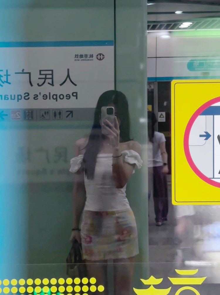 choyi33's tweet photo. 在杭 #反差 #女大学生 #母狗 https://t.co/D6EdhcAC74
