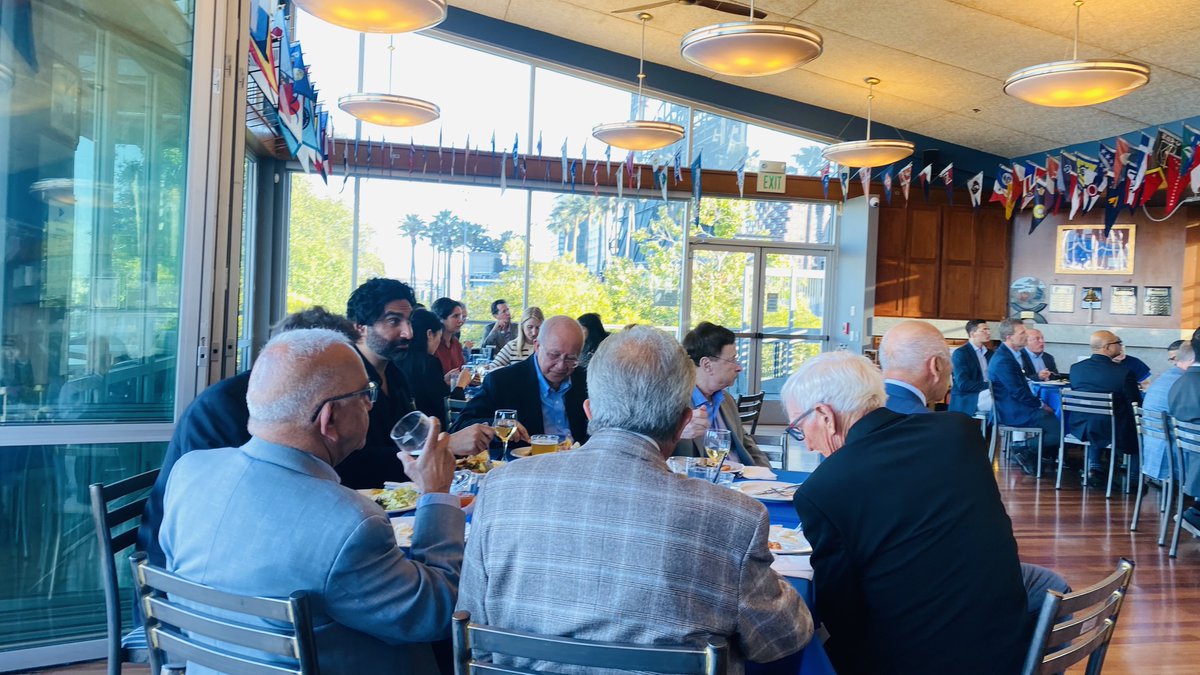 TraumaDocSF's tweet image. Congratulations to President Carter and the leadership of SF Surgical Society for a great meeting this week. Outstanding talk on AI and medicine. Great location at the south beach yacht club in SF next to the ballpark. Nice turnout! #SFSurgical