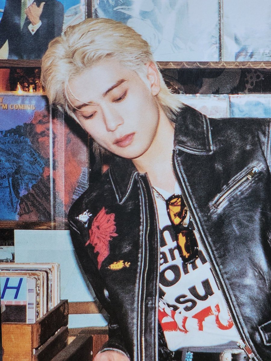 blonde jaehyun serving looks damn