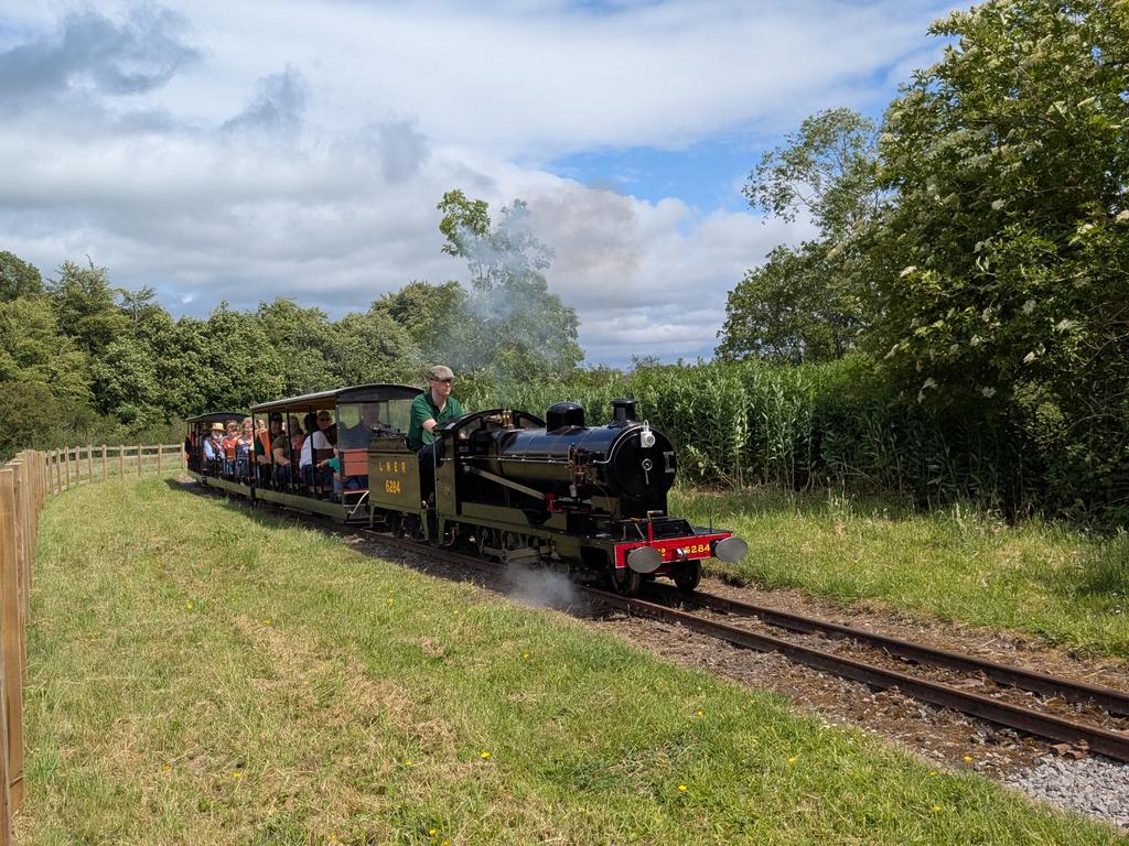 AntCoulls's tweet image. Today in Teesdale. Running trains 12.30-4pm thorpelightrailway.co.uk