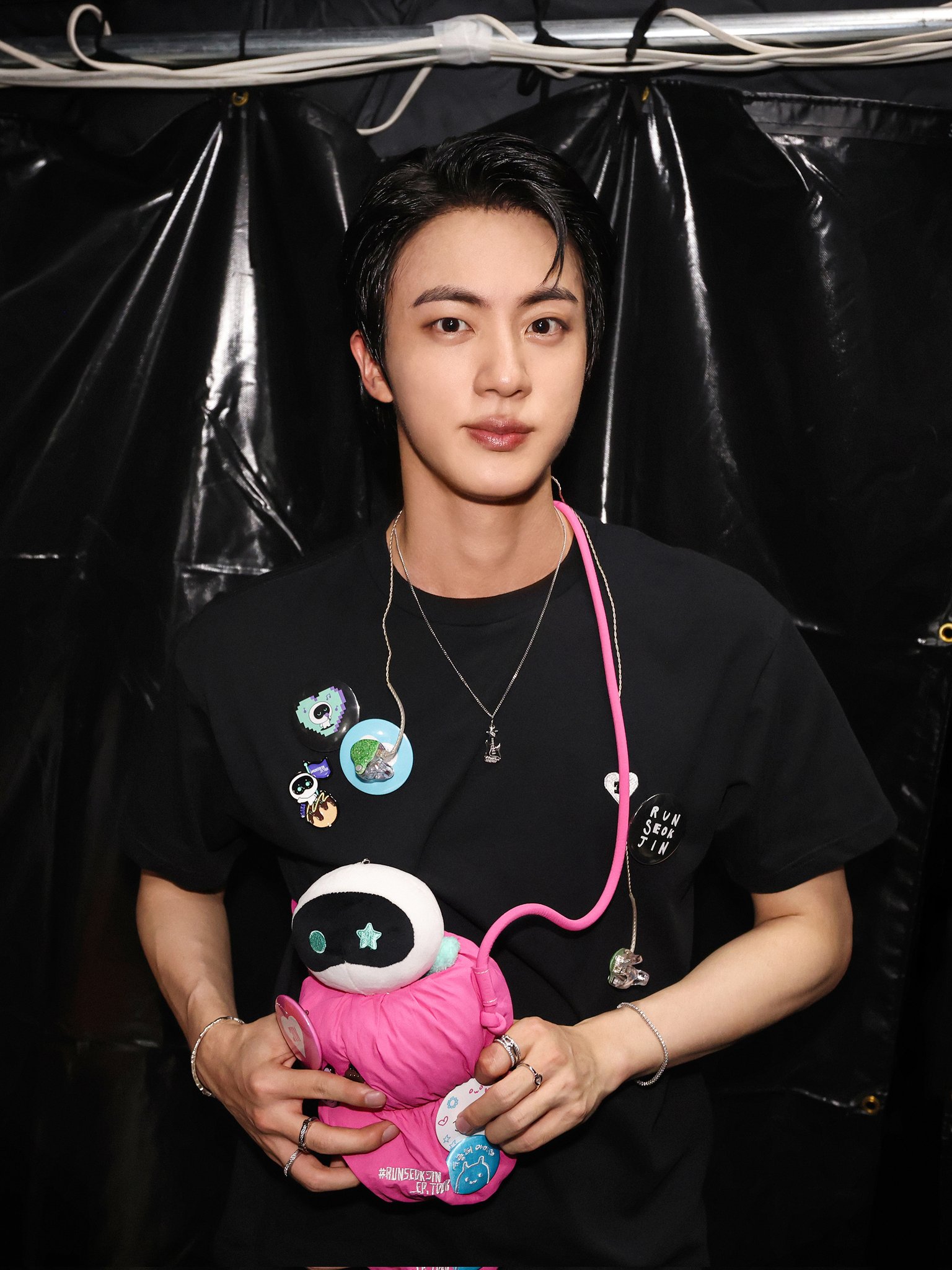 Jules💜 ⟭⟬ᴱ ᴬᴿᴱ ᴮ⟬⟭ᶜᴷ💜 is seeing SEOKJIN🥳💜 on