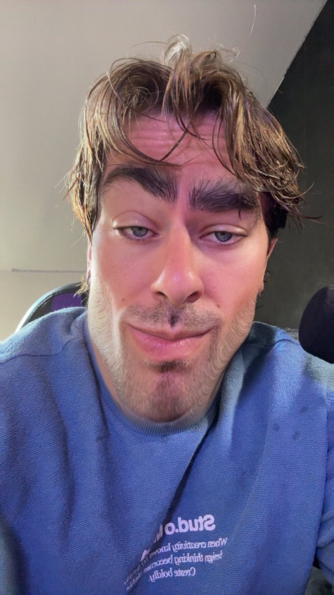 Liveeeeee

twitch.tv/lereems
