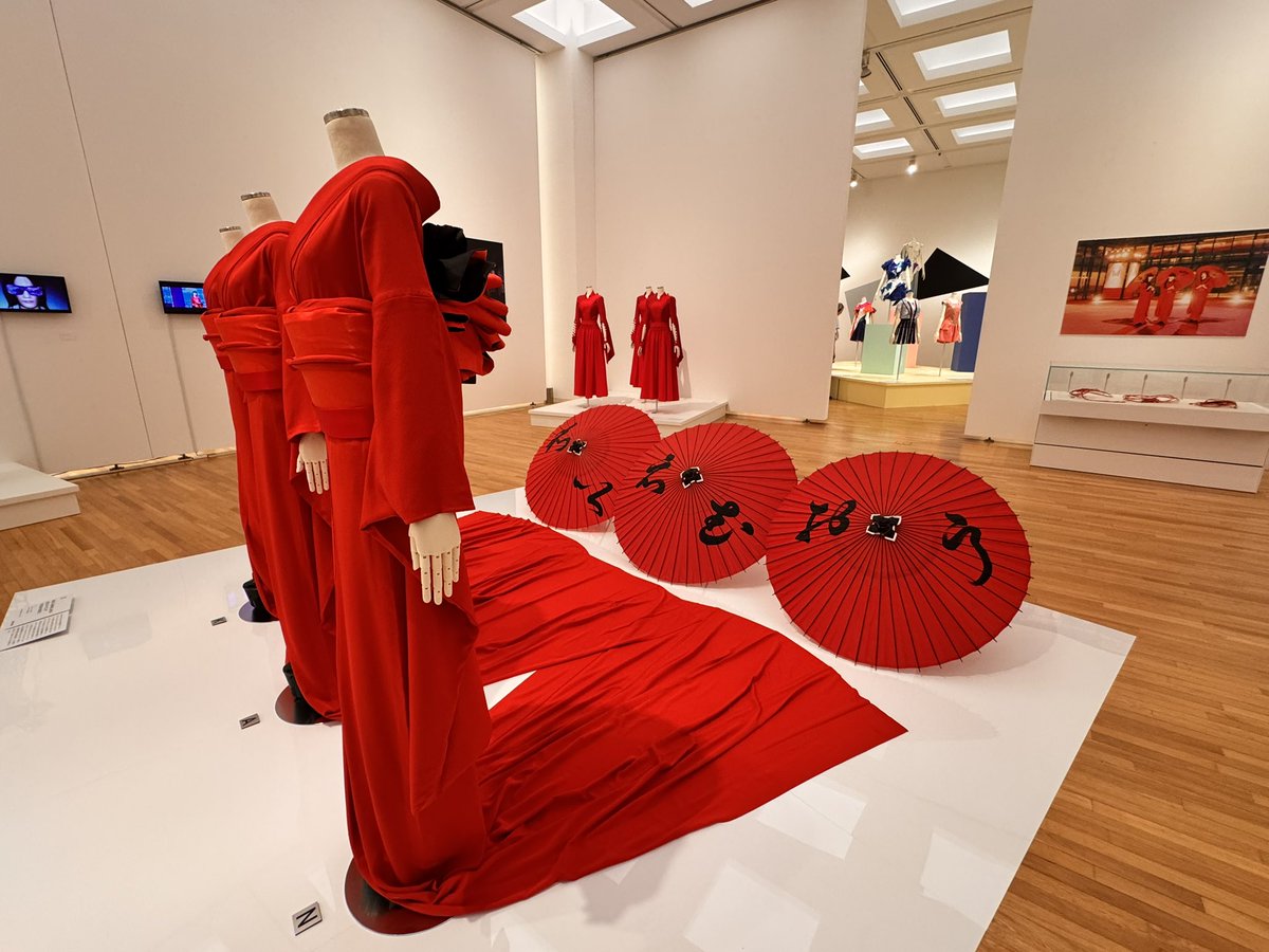 S4Oql5's tweet image. 行ってきました！Costume Museum@盛岡！
テレビ用衣装があそこまで細かい作り込みだったとは！😳

#prfm