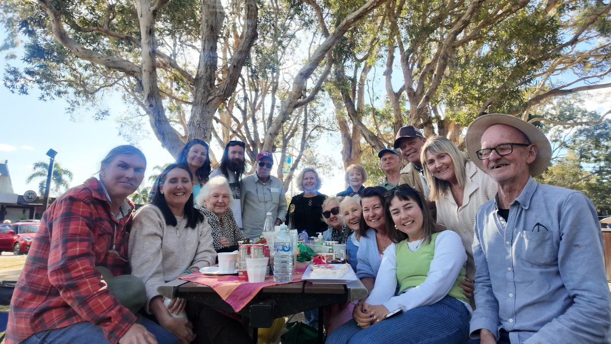 Beautiful day with Laurel’s family today, so many laughs , a great catch up
Xx
#Family