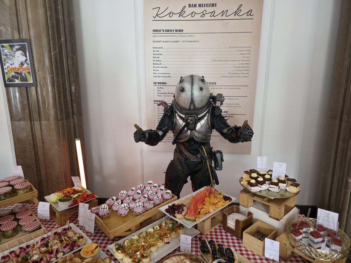 CronosNewDawn's tweet image. What a week! #CronosNewDawn hands-on event was an absolute blast with amazing guests, classic cars, scary cosplay, Nowa Huta tours, and pierogi!
Huge thanks to our friends from @CosplayPeep, @bettergamingpro, @Alienware, @LogitechG, Yumisu, @fundacja_nh, and Nowe Centrum…