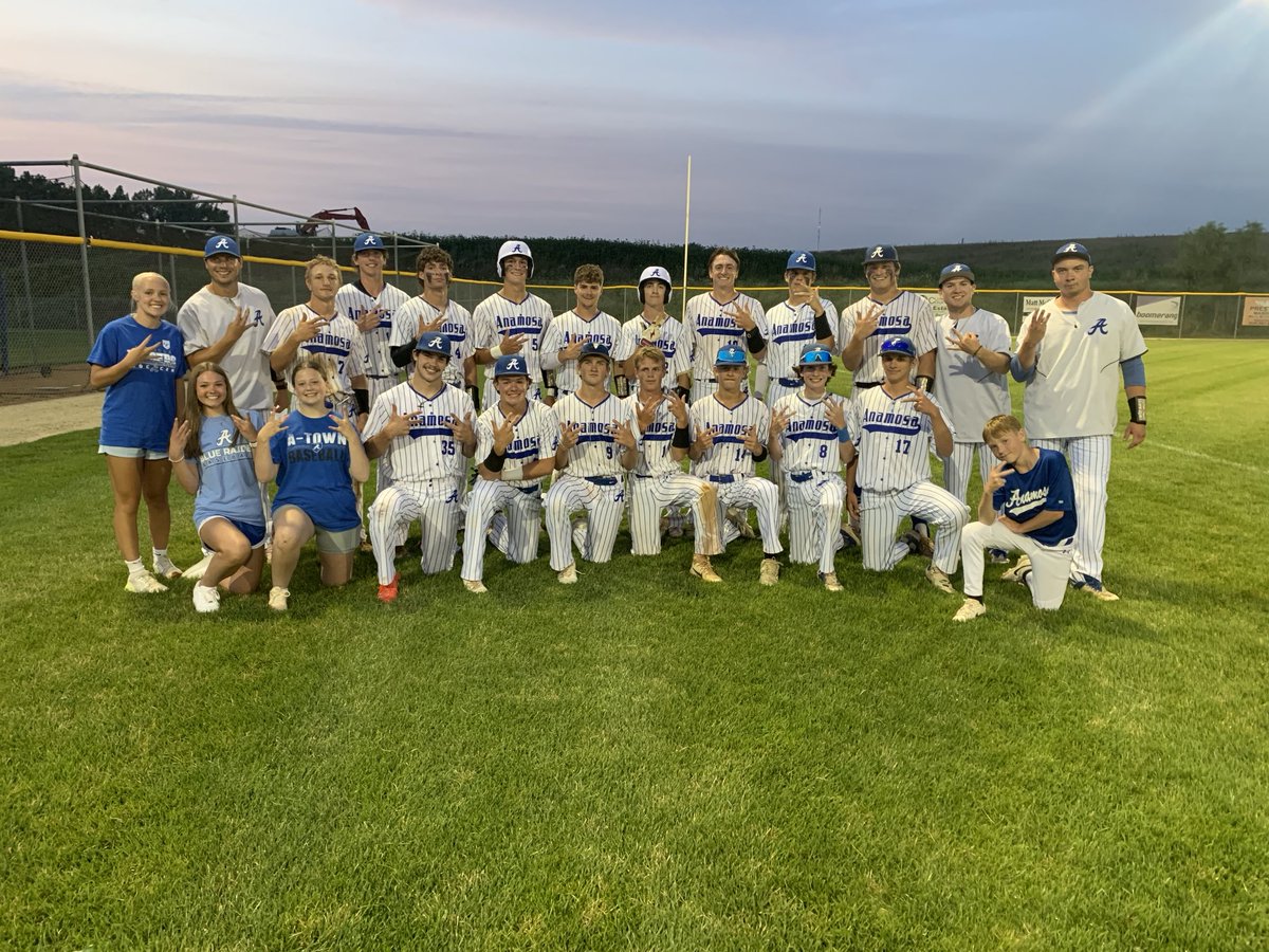 Anamosa senior Jacob King delivers unbelievable two out game winning two run single in the bottom of the seventh capping a three run inning as the Raiders rally for an incredible 4-3 walk off victory over Dike-New Hartford to claim the program’s third straight 2A district title!!