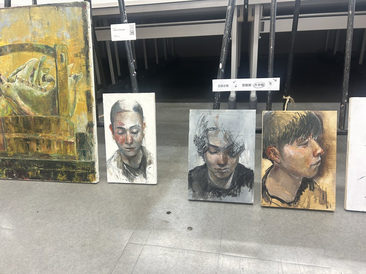 受験生の時の作品とドローイングおかせてもらいました✨