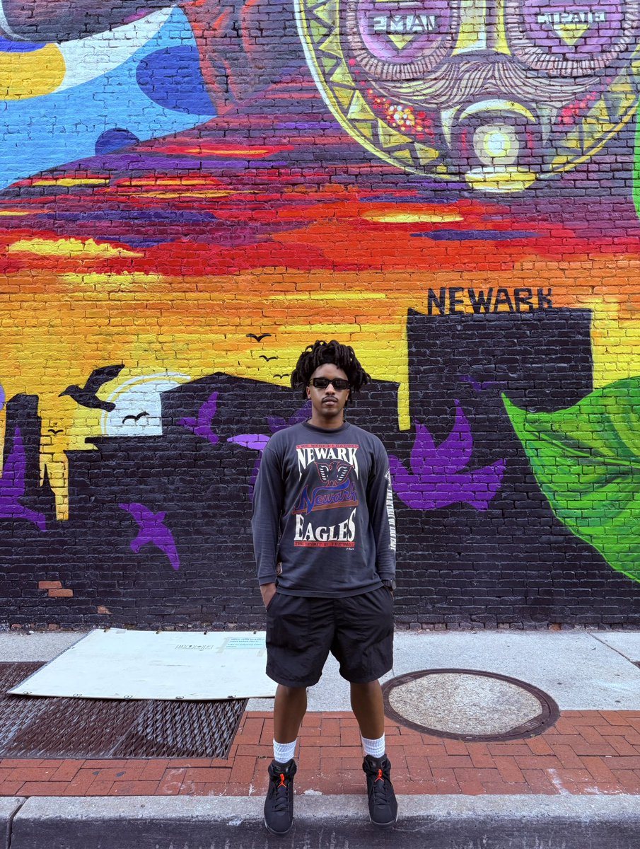 jhamar's tweet image. The Central Ward was alive today. I started my day with Larry Hamm and his community, honoring the anniversary of the Newark Rebellion. Then I spent some time with my Afro community and the youth. I love this city so much.
🙏🏿🧱💜