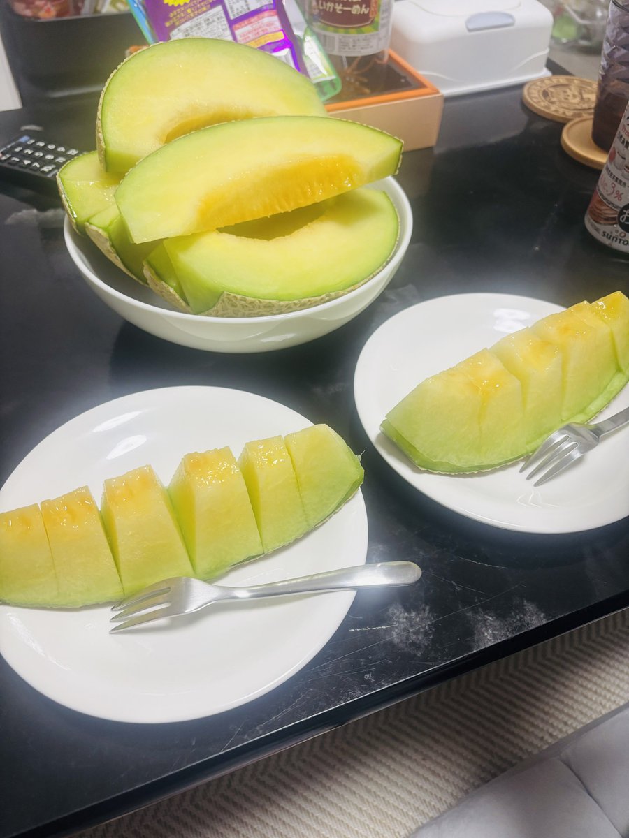 adach1_kun's tweet photo. メロン〜 https://t.co/kwhJVatrxQ