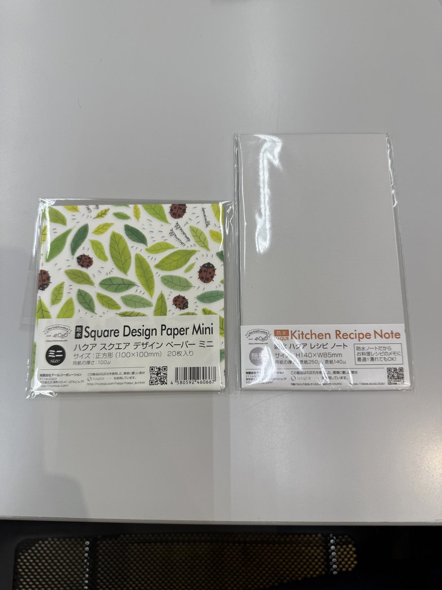 mare1983's tweet image. 防水文具のブースで購入。左はインスタキャンペーンで頂いたもの。　#手帳夏祭り