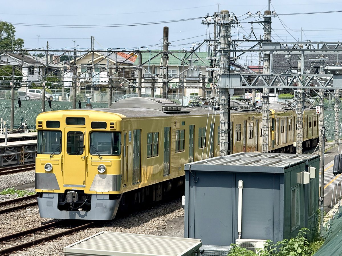 暑いなか小手指車両基地へ訪問

西武線での営業運転を終えた旧2000系と最後の面会をしてきた

新天地でも頑張って〜！