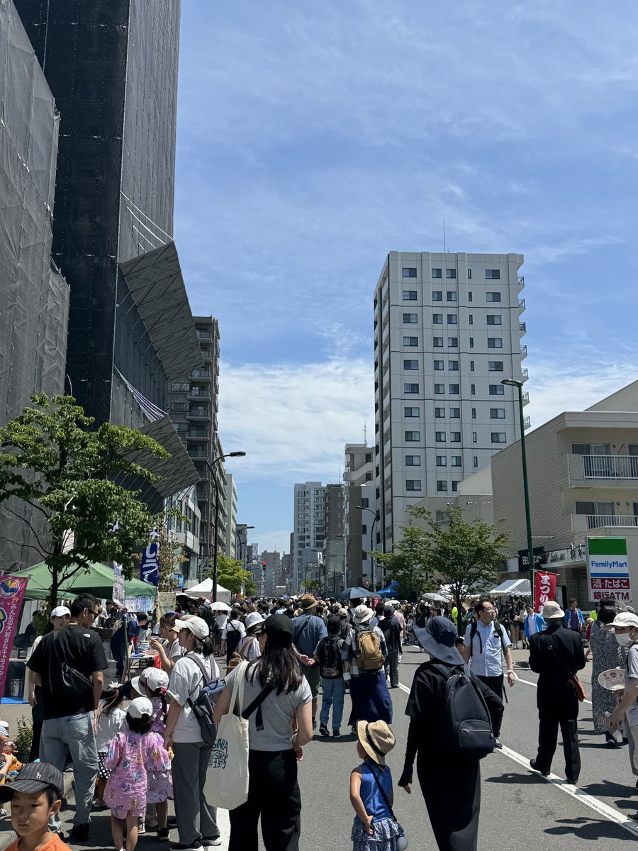 Juliomodoki's tweet photo. 本日裏参道祭りです！
SOI MARUYAMAも出店してます！ https://t.co/1jaRad132x