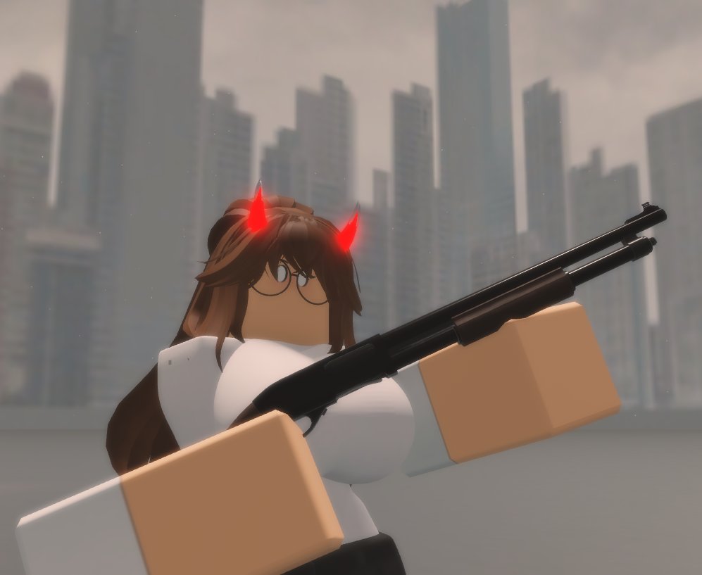 Shunkzer's tweet image. slightly old version of a character
#robloxnsfw #rr34